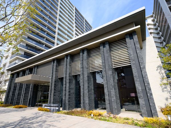 ローレルスクエア健都ザ・レジデンス Fifth stage エントランス