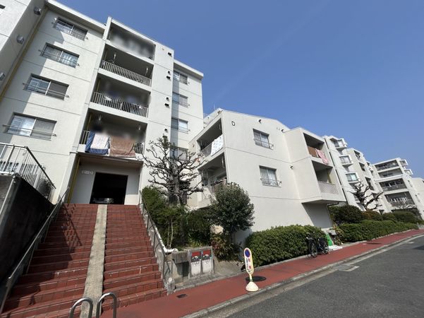 千里月見ヶ丘ハイツ D棟 外観