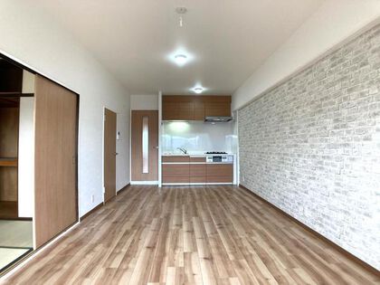 ユニハイム千里丘1号棟 リビング