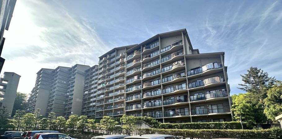 ユニハイム千里丘 1号棟 外観 ユニハイム千里丘 1号棟 外観