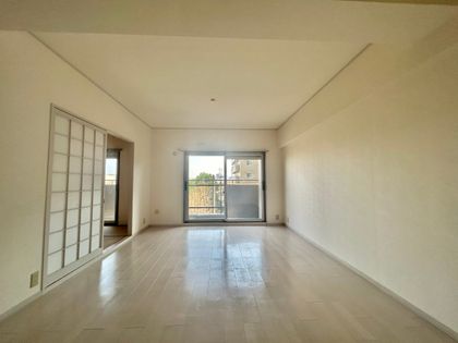 日興千里丘スカイマンション B棟 リビング 日興千里丘スカイマンション B棟 リビング