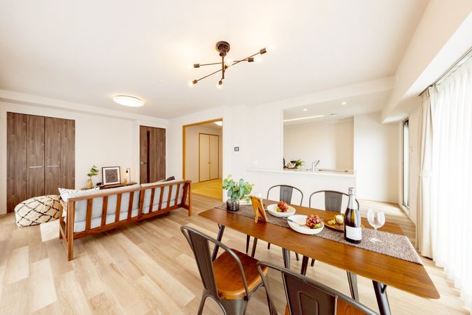 ディモア吹田千里丘 リビング