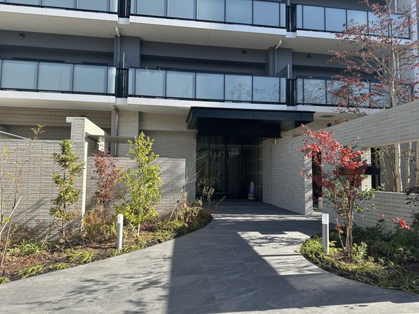 ヴェリテ千里青葉丘 エントランス ヴェリテ千里青葉丘 エントランス