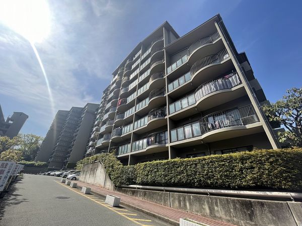 ユニハイム千里丘 1号棟 外観