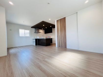 西立花町1丁目新築戸建 リビング