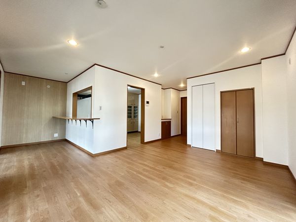 塚口町5丁目戸建 リビング