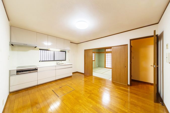 西立花町4丁目 中古戸建 リビング 西立花町4丁目 中古戸建 リビング