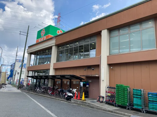 ライフ武庫川店（約250メートル）