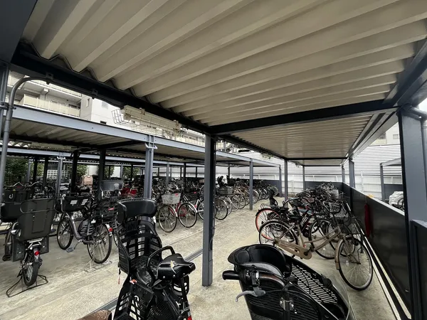 敷地内駐輪場セントポリア武庫之荘　阪急神戸線「武庫之荘」駅　徒歩4分