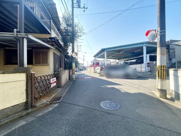 八尾市跡部南の町1丁目 前面道路含む外観 八尾市跡部南の町1丁目 前面道路含む外観