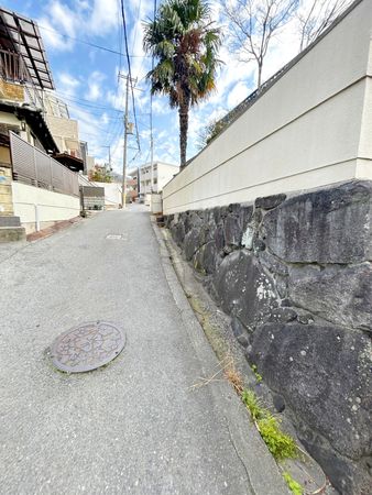 東大阪市東石切町5丁目 土地 前面道路含む外観