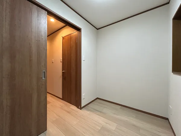 納戸約2帖