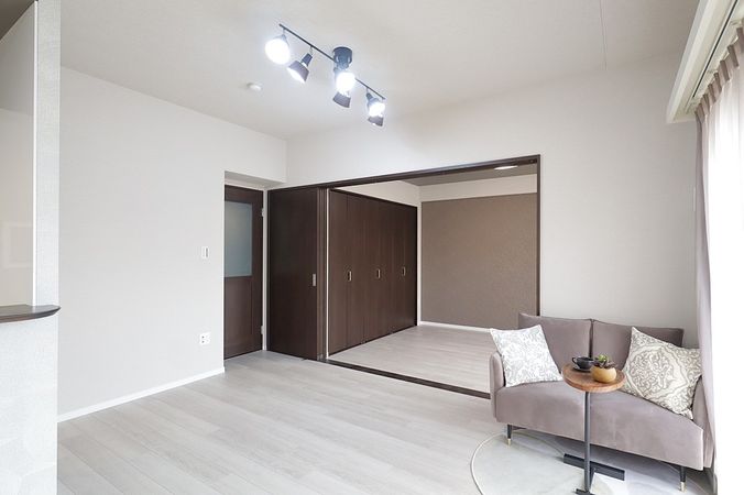 アルス八尾本町 リビング