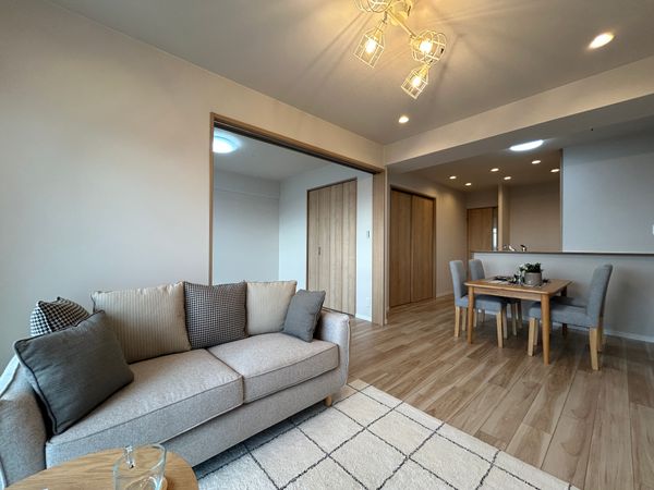 第一シャトー八戸ノ里 リビング