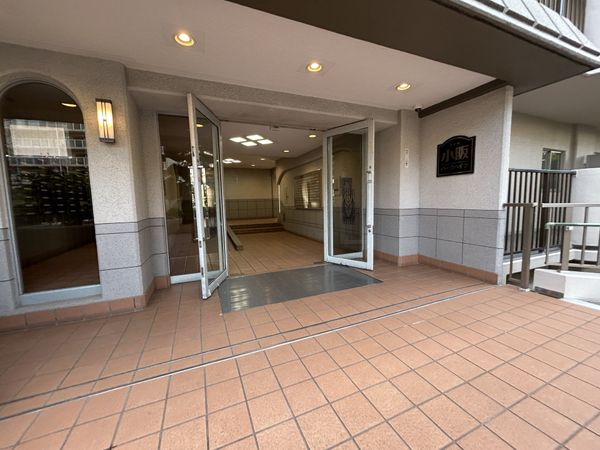 小阪パークハイツ 弍号棟 エントランス