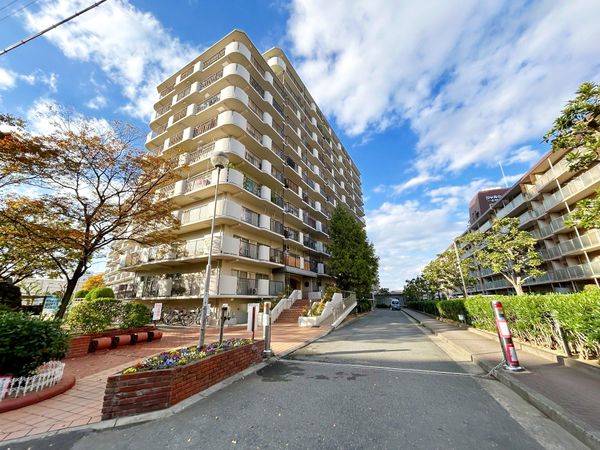 小阪パークハイツ弍号棟 外観