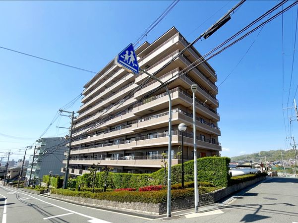 コスモ東石切さくら坂 外観