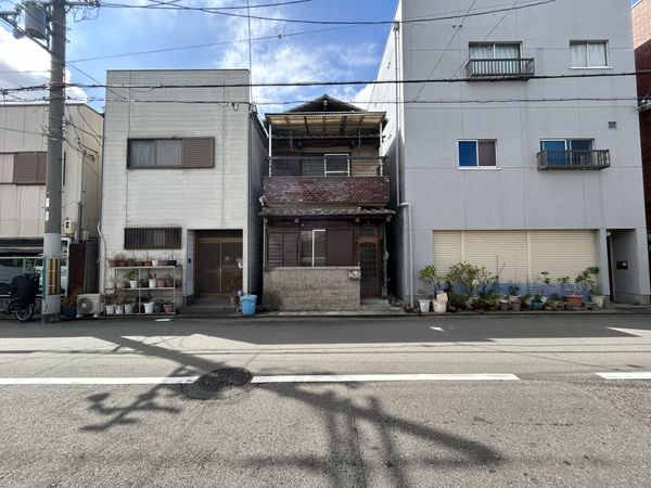 堺市堺区海山町4丁 前面道路含む外観 堺市堺区海山町4丁 前面道路含む外観