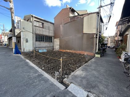 阿倍野区阿倍野筋4丁目 売土地 前面道路含む外観