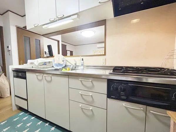 キッチン※室内写真の家具・照明等の調度類は価格に含まれません。