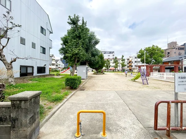 玉出公園徒歩1分（約60ｍ）