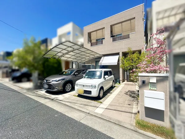 駐車スペース２台分有（車種による制限有）