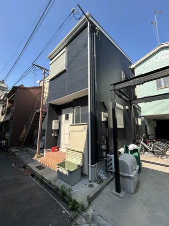 外観写真令和元年8月築です。