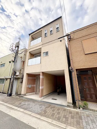 平成20年建築戸建です。