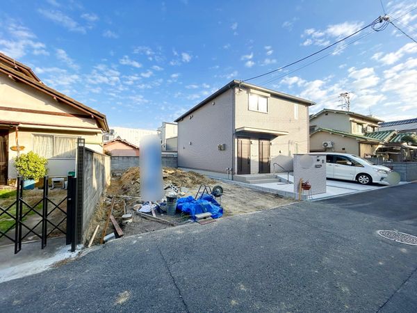 大阪市平野区喜連3丁目 前面道路含む外観