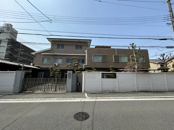 土地面積：約200.53坪三方角地