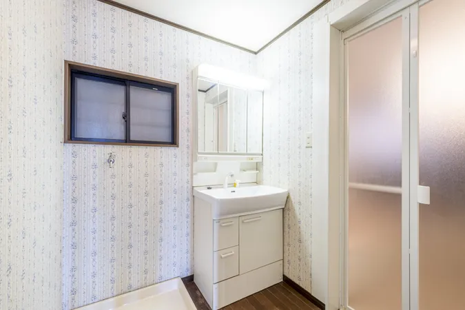 こちらが洗面室でございます。