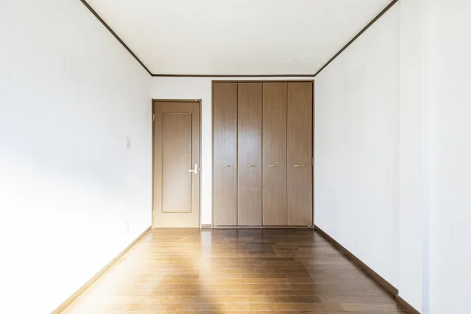 こちらが洋室（3階南東側）でございます。