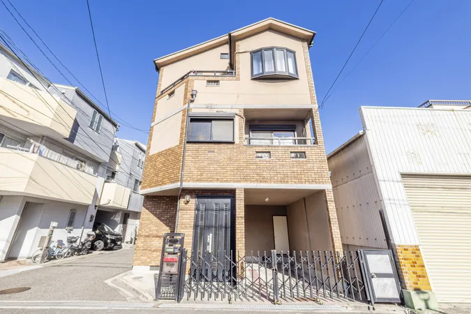 こちらが外観でございます。