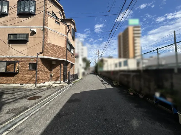 こちらが南側道路でございます。