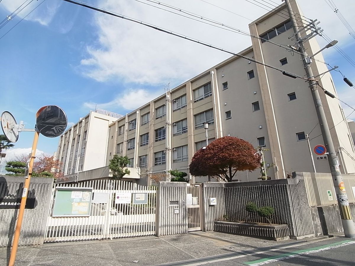 大阪市住吉区万代6丁目 大阪市立住吉小学校(約650m) 大阪市立住吉小学校(約650m)