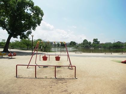 大阪市住吉区万代6丁目 万代池公園(約600m) 万代池公園(約600m)