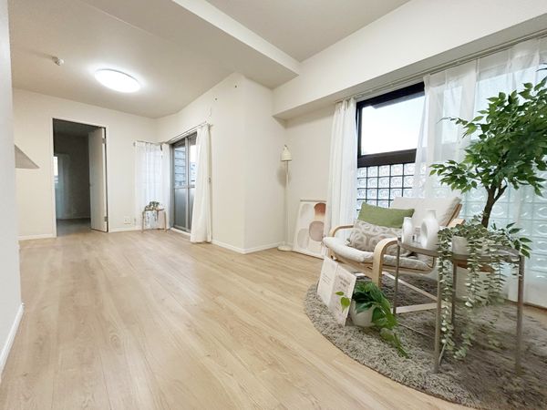 ふぁみーゆ天王寺 リビング ふぁみーゆ天王寺 リビング