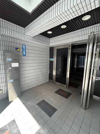 セザール帝塚山ガーデン エントランス