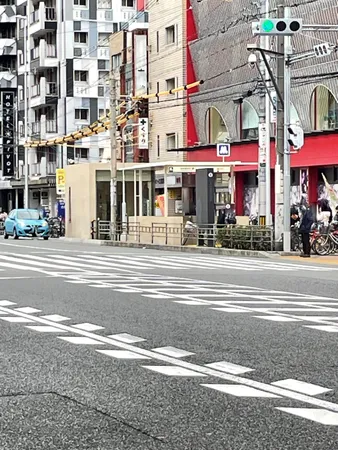 徒歩1分。