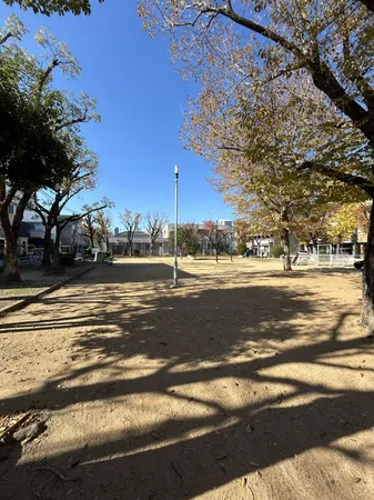 生野南公園　約90ｍ(徒歩約2分)