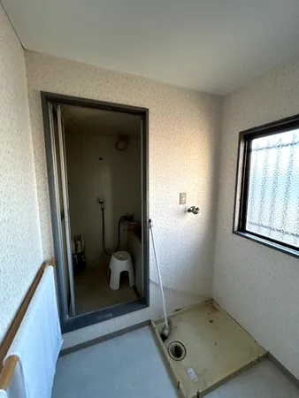 ２階西側部屋洗面台　　　　　　　　