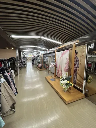 店舗前廊下部分