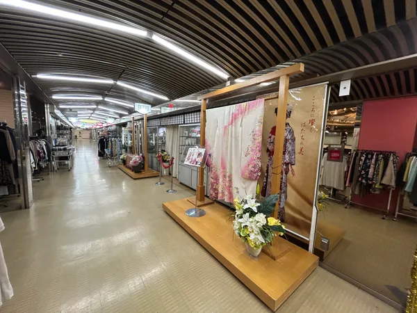 店舗前