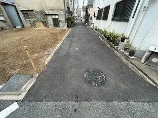 東側道路