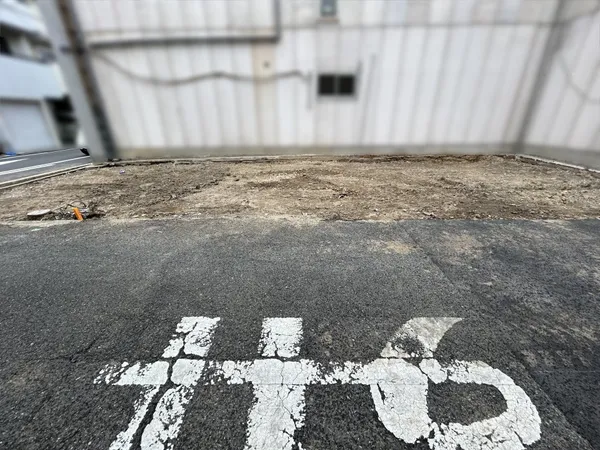 東側道路