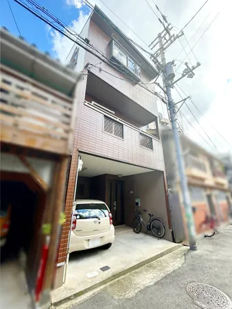 こちらが外観でございます。