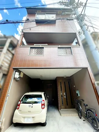 こちらが外観でございます。