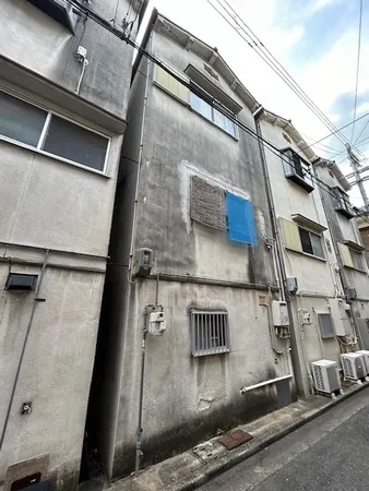こちらが北東側の外観でございます。