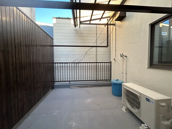 バルコニー（2F）