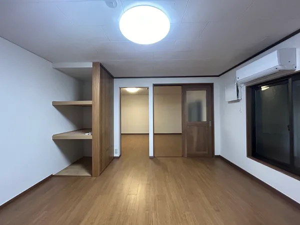 洋室（2F南西側）